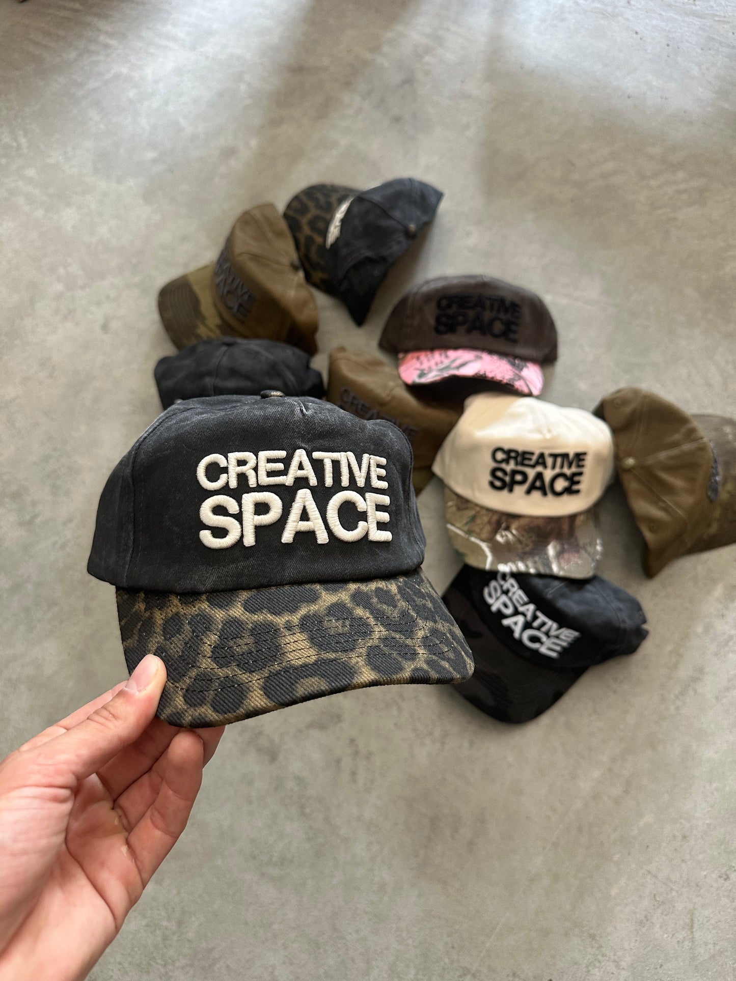 Creative Space Cap Leo